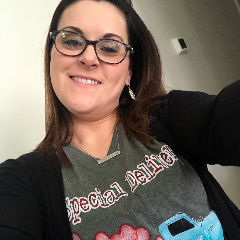 Meet your Posher, Ashley